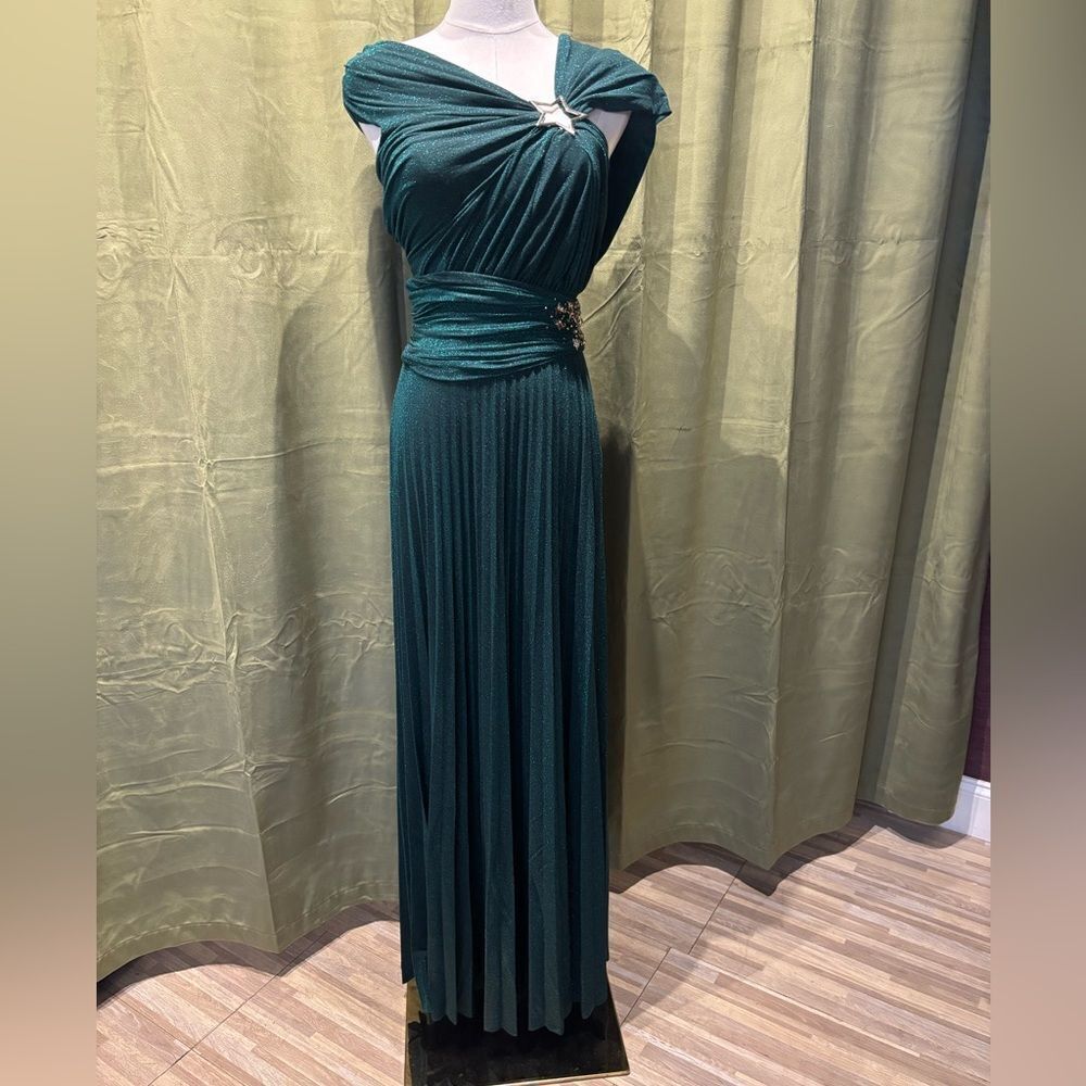 Elisabetta Franchi Elegant metallic Green Evening Gown, US0